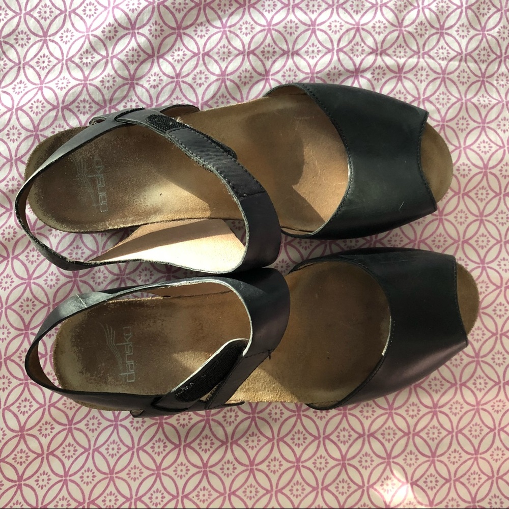 Dansko Vera Black Peep Toe Sandals